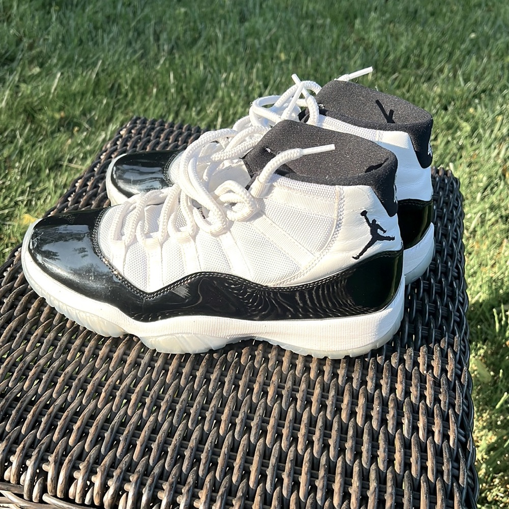 AIR JORDAN CONCORD 11s (45). AUTHENTICALLY PURCHASED through NIKE. Size 9.5.